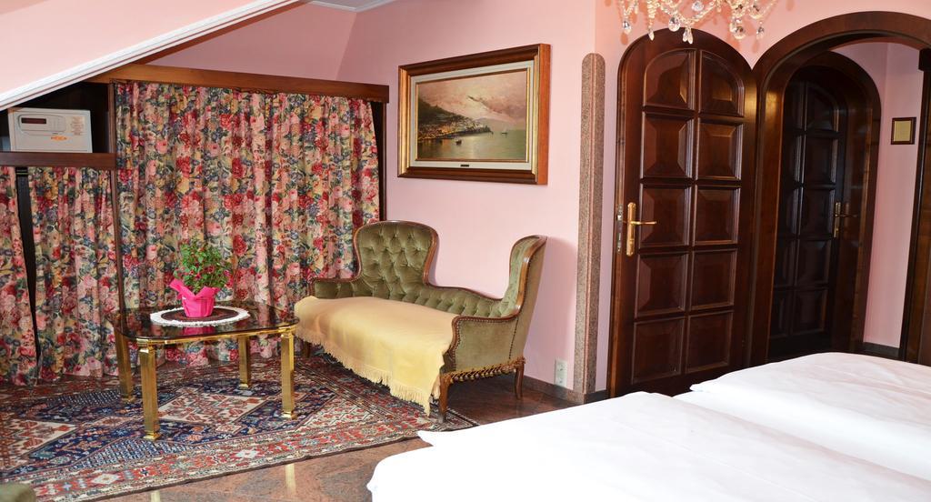 Seehotel Porcia Pörtschach am Wörthersee Zewnętrze zdjęcie